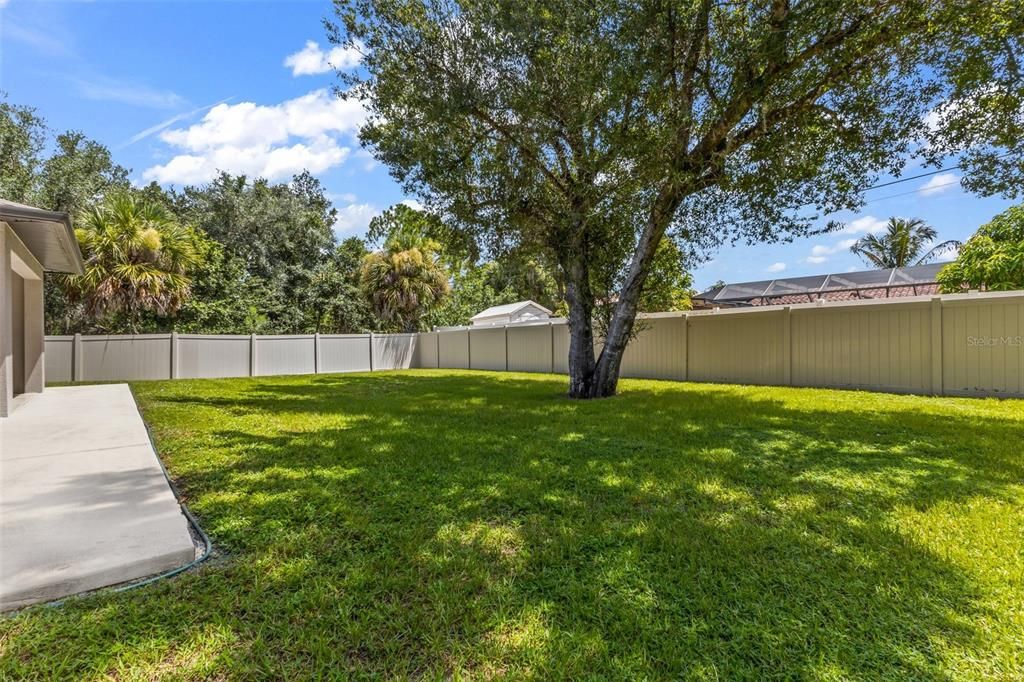 For Sale: $289,400 (3 beds, 2 baths, 1300 Square Feet)