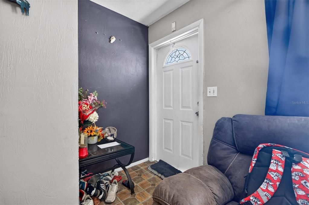For Sale: $225,000 (3 beds, 1 baths, 1196 Square Feet)
