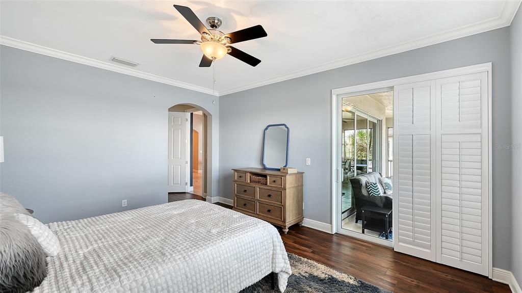 For Sale: $650,000 (3 beds, 2 baths, 2332 Square Feet)