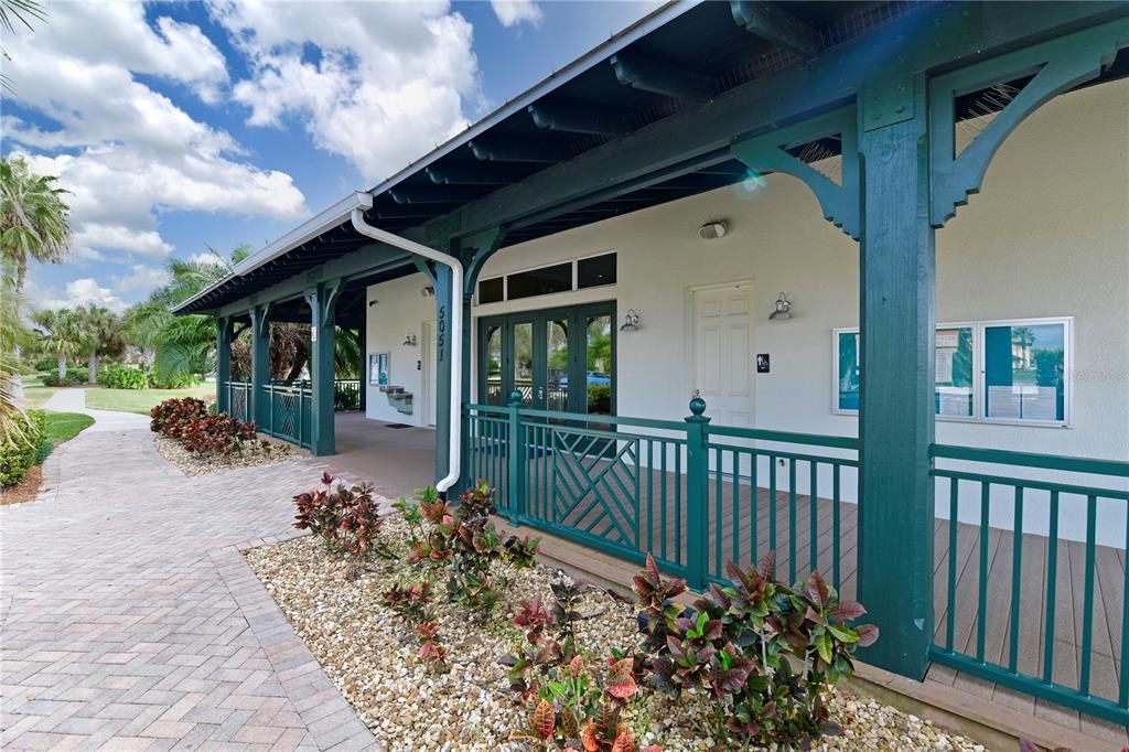 For Sale: $650,000 (3 beds, 2 baths, 2332 Square Feet)