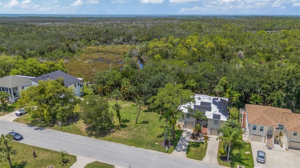 На продажу: $75,000 (0.27 acres)