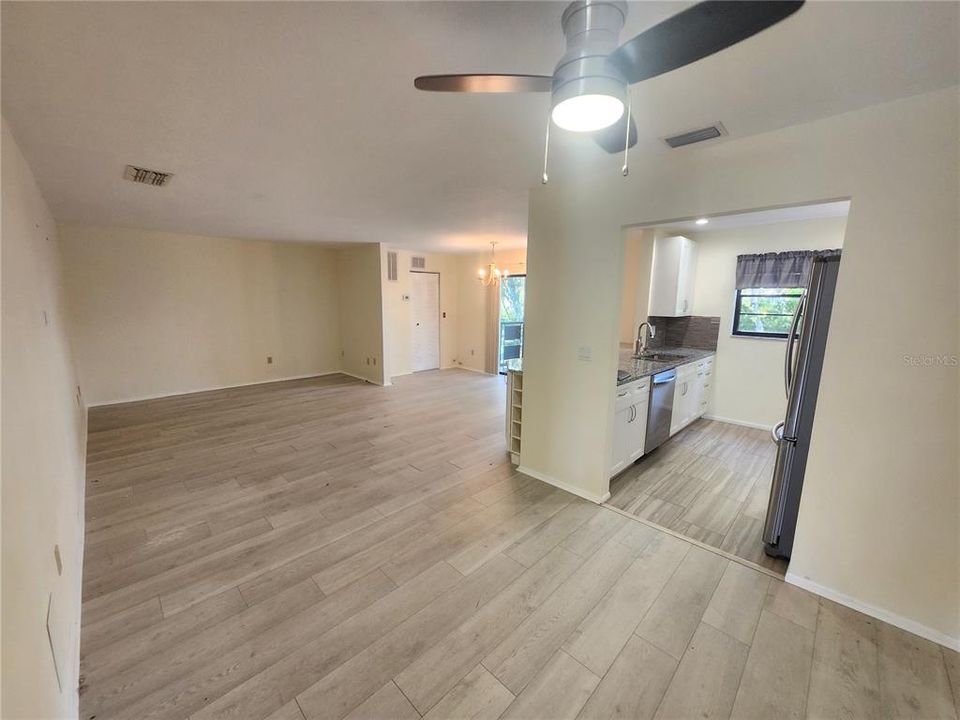 En Venta: $185,000 (2 camas, 2 baños, 1100 Pies cuadrados)