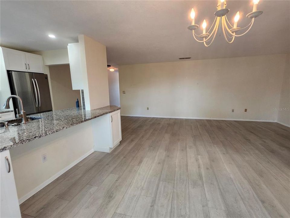En Venta: $185,000 (2 camas, 2 baños, 1100 Pies cuadrados)