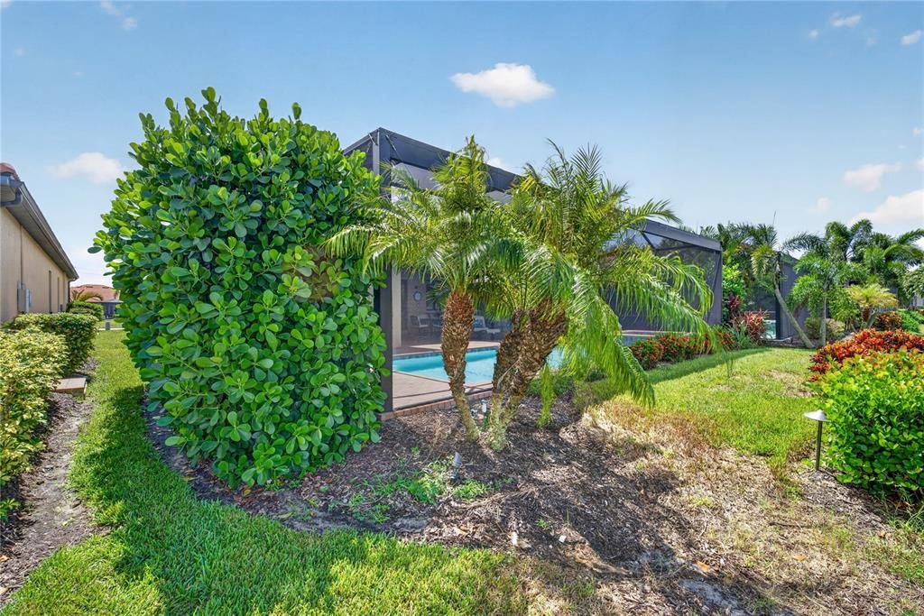 For Sale: $775,000 (3 beds, 2 baths, 2078 Square Feet)