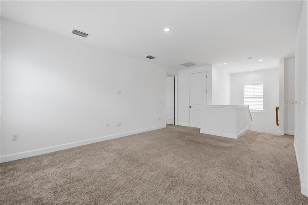 For Sale: $649,900 (4 beds, 2 baths, 2499 Square Feet)