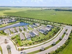 For Sale: $649,900 (4 beds, 2 baths, 2499 Square Feet)