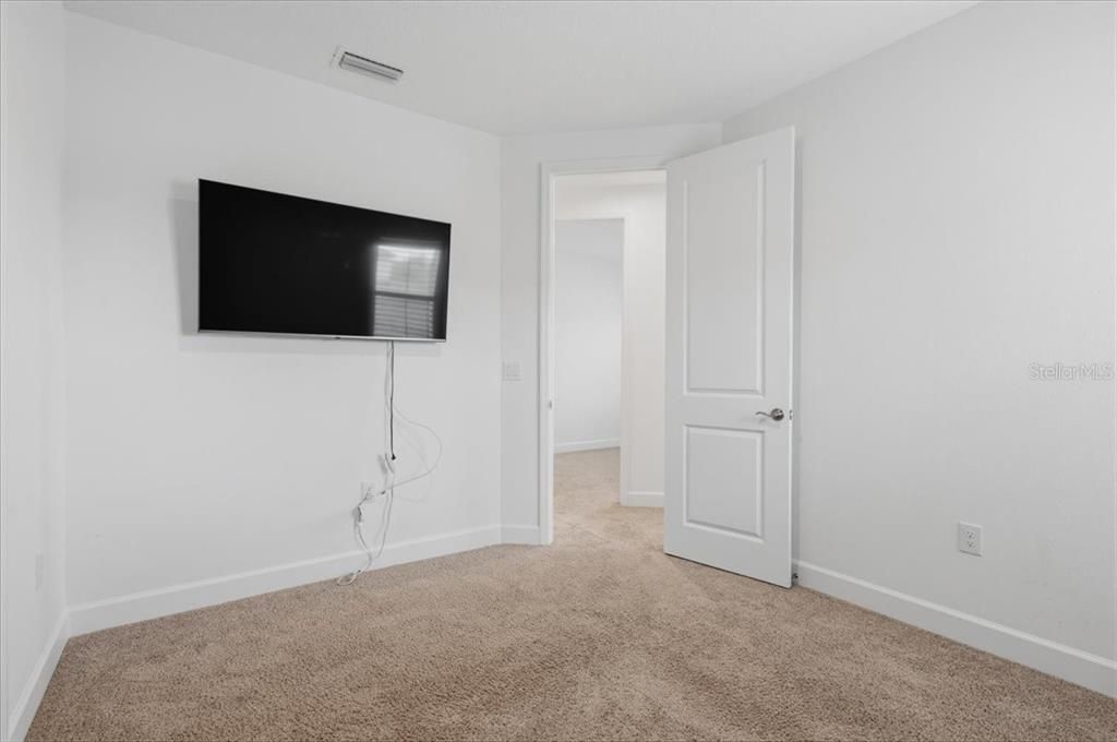 For Sale: $649,900 (4 beds, 2 baths, 2499 Square Feet)