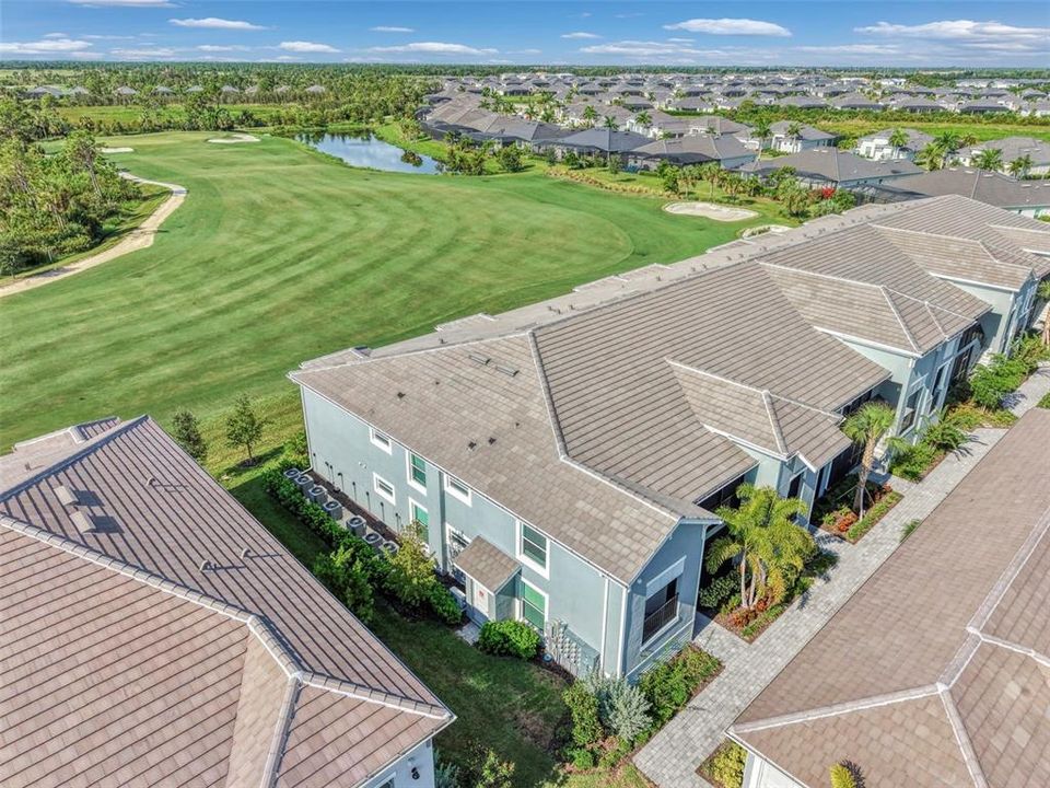 На продажу: $350,000 (2 спален, 2 ванн, 1366 Квадратных фут)