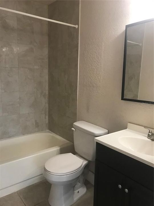 В аренду: $1,600 (2 спален, 2 ванн, 1007 Квадратных фут)