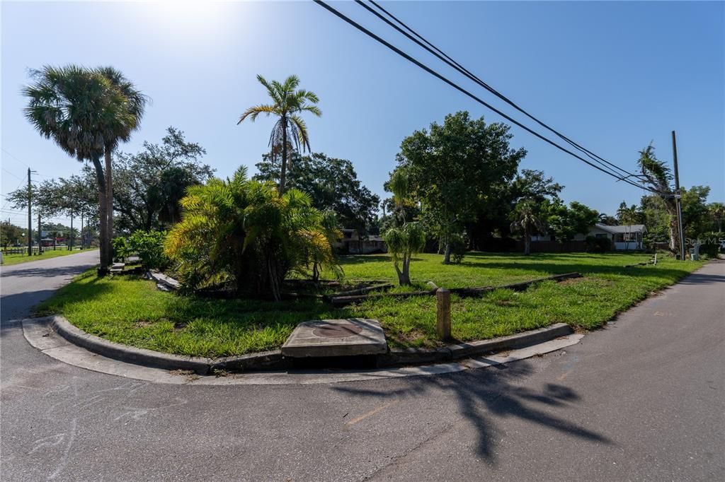 En Venta: $399,900 (0.31 acres)