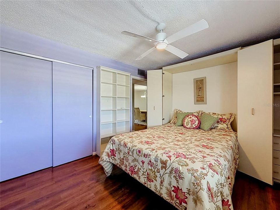 En Venta: $259,900 (2 camas, 2 baños, 970 Pies cuadrados)