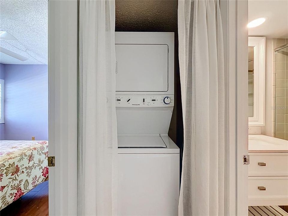 En Venta: $259,900 (2 camas, 2 baños, 970 Pies cuadrados)