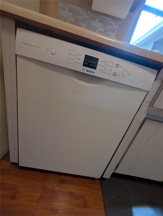 En Venta: $350,000 (2 camas, 1 baños, 1026 Pies cuadrados)