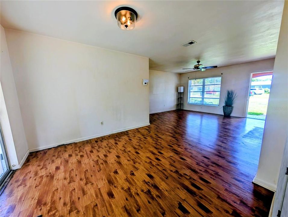 En Venta: $350,000 (2 camas, 1 baños, 1026 Pies cuadrados)