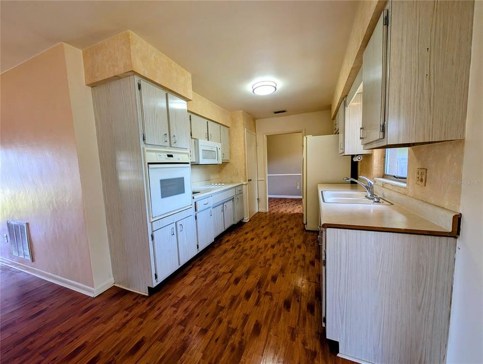 En Venta: $350,000 (2 camas, 1 baños, 1026 Pies cuadrados)