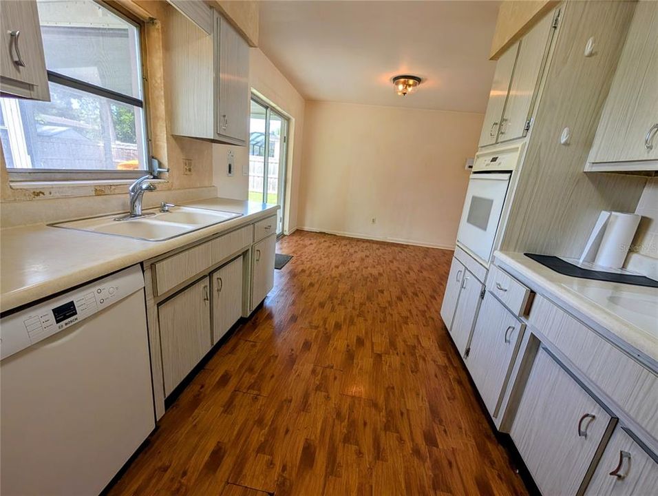 En Venta: $350,000 (2 camas, 1 baños, 1026 Pies cuadrados)