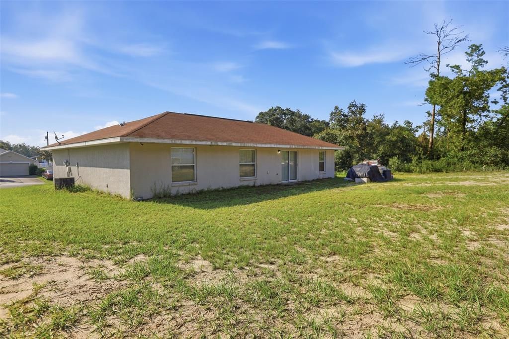 For Sale: $199,000 (3 beds, 2 baths, 1403 Square Feet)