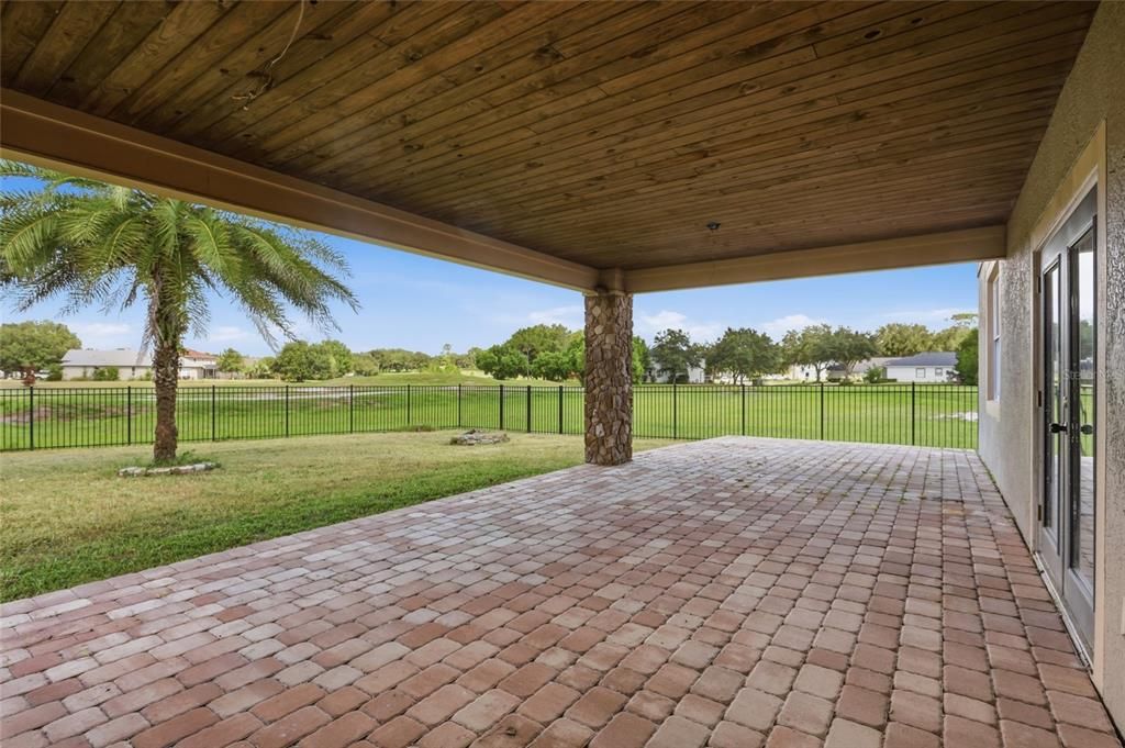 For Sale: $450,000 (3 beds, 2 baths, 2676 Square Feet)