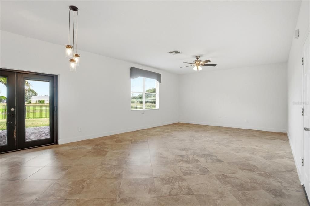 For Sale: $450,000 (3 beds, 2 baths, 2676 Square Feet)