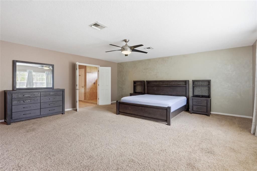 For Sale: $450,000 (3 beds, 2 baths, 2676 Square Feet)