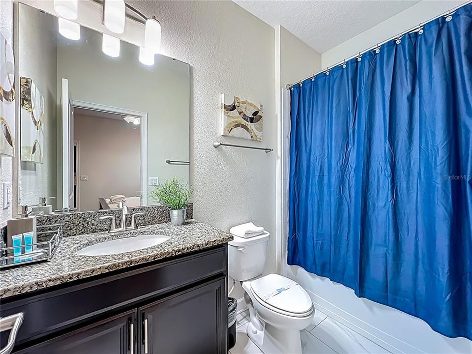 For Sale: $595,000 (6 beds, 5 baths, 3063 Square Feet)