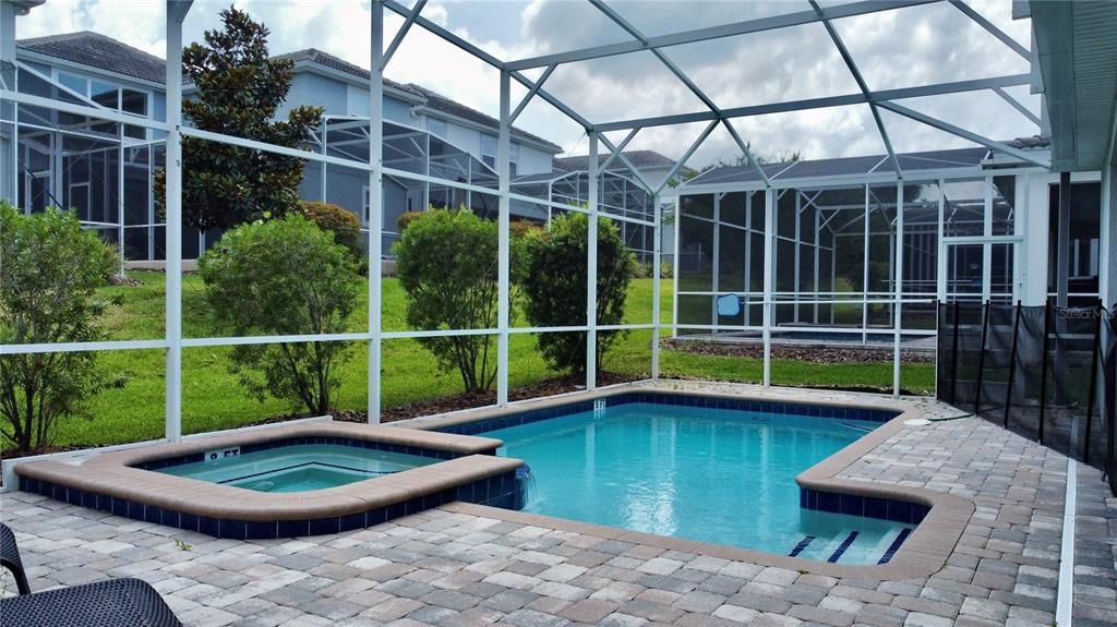 For Sale: $595,000 (6 beds, 5 baths, 3063 Square Feet)