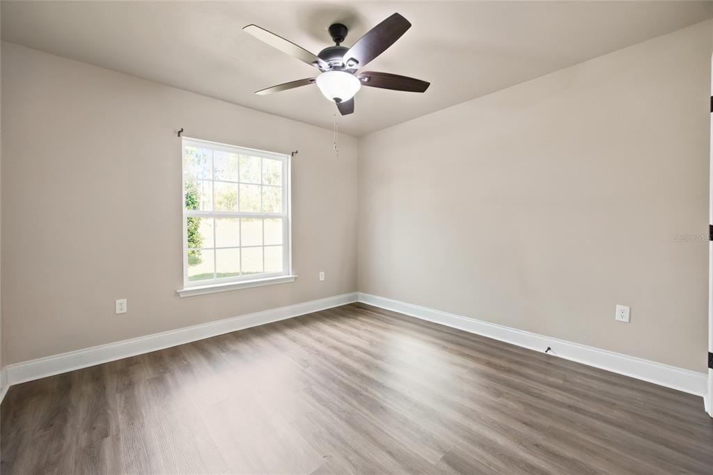 En Venta: $249,999 (3 camas, 2 baños, 1290 Pies cuadrados)