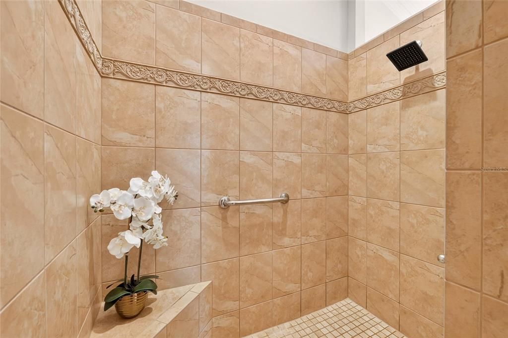 For Sale: $569,000 (3 beds, 2 baths, 1930 Square Feet)