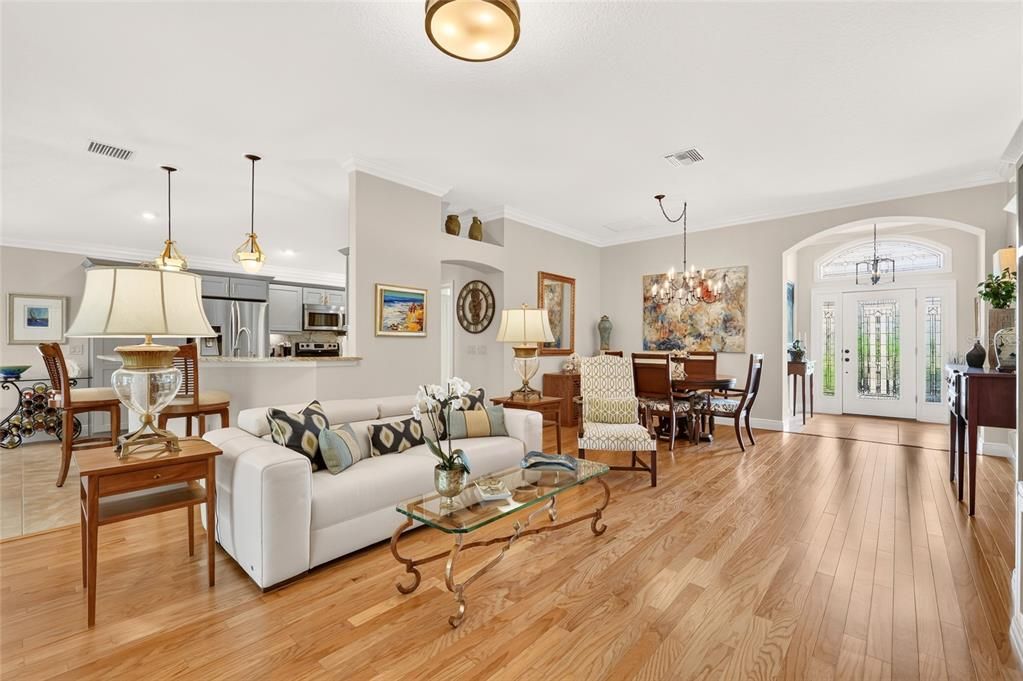For Sale: $569,000 (3 beds, 2 baths, 1930 Square Feet)