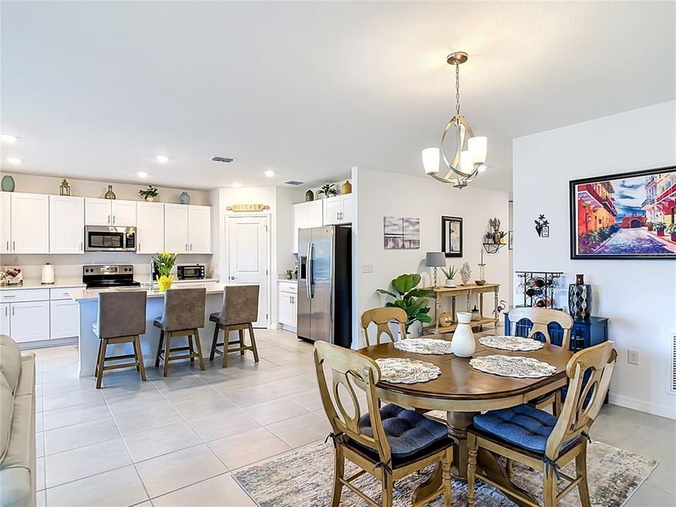 For Sale: $418,000 (4 beds, 2 baths, 1819 Square Feet)