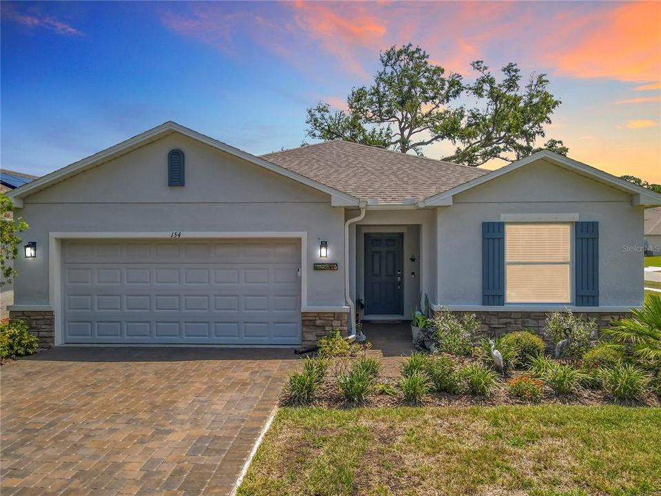 For Sale: $418,000 (4 beds, 2 baths, 1819 Square Feet)