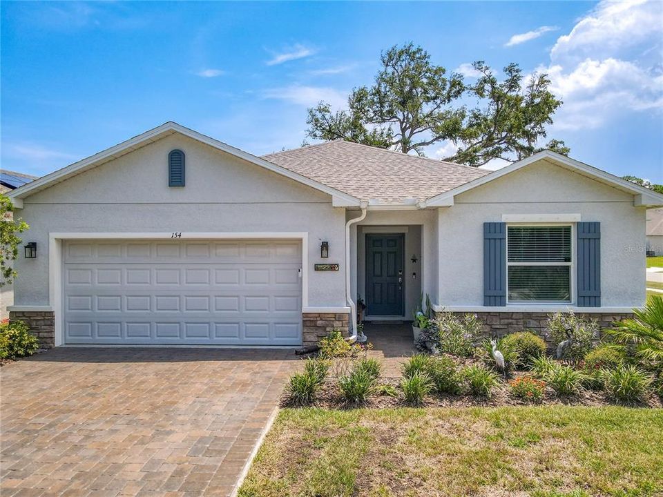 For Sale: $418,000 (4 beds, 2 baths, 1819 Square Feet)