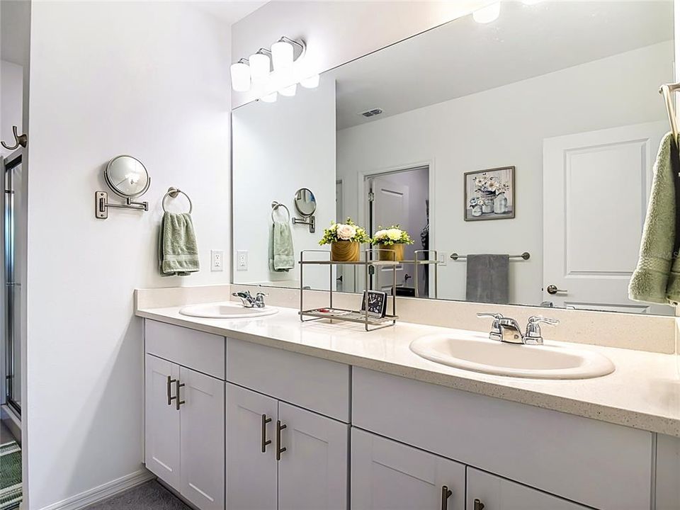 For Sale: $418,000 (4 beds, 2 baths, 1819 Square Feet)