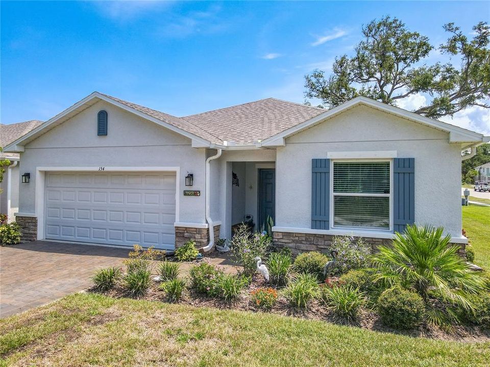 For Sale: $418,000 (4 beds, 2 baths, 1819 Square Feet)
