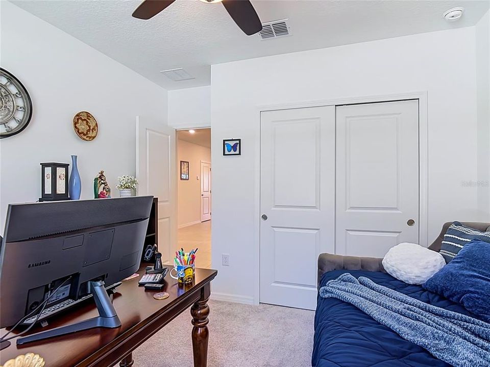 For Sale: $418,000 (4 beds, 2 baths, 1819 Square Feet)