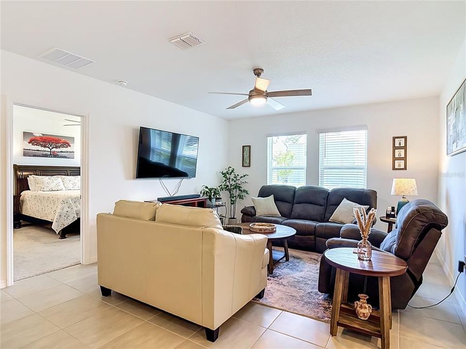 For Sale: $418,000 (4 beds, 2 baths, 1819 Square Feet)