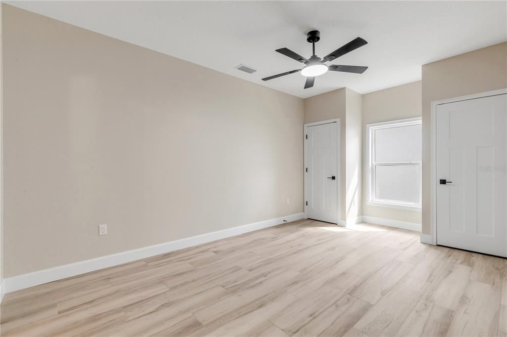 En Venta: $639,000 (3 camas, 2 baños, 1843 Pies cuadrados)