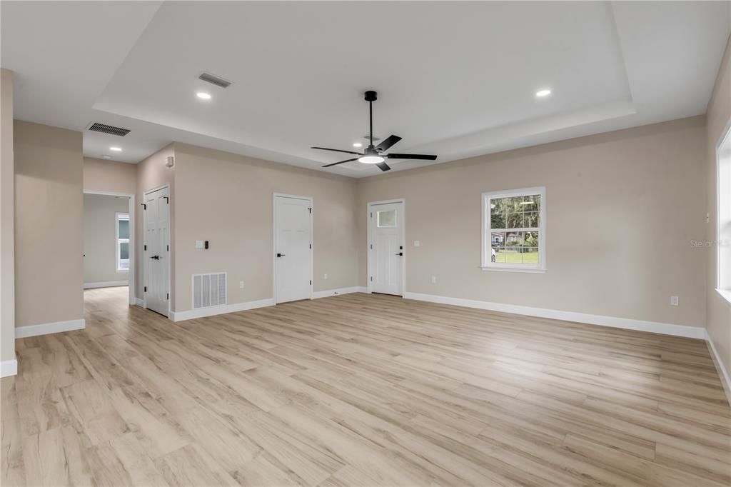 En Venta: $639,000 (3 camas, 2 baños, 1843 Pies cuadrados)
