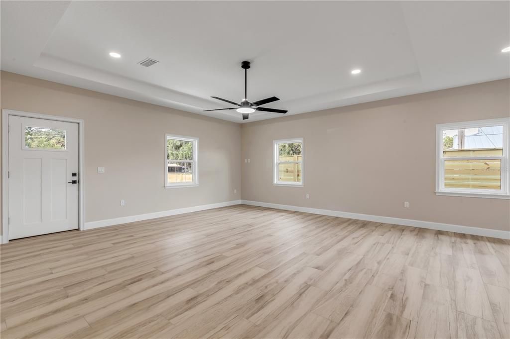 En Venta: $639,000 (3 camas, 2 baños, 1843 Pies cuadrados)