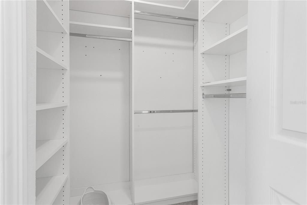For Rent: $2,100 (2 beds, 2 baths, 1121 Square Feet)
