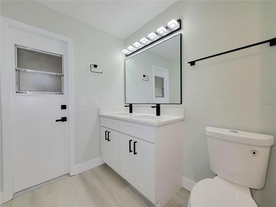 В аренду: $2,495 (3 спален, 2 ванн, 1455 Квадратных фут)