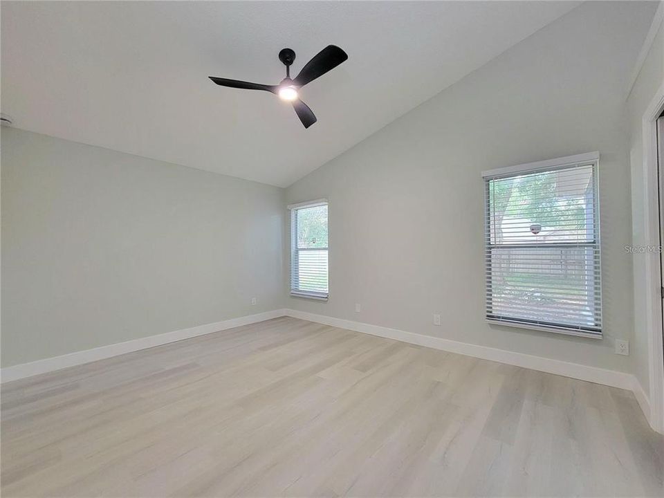 В аренду: $2,495 (3 спален, 2 ванн, 1455 Квадратных фут)