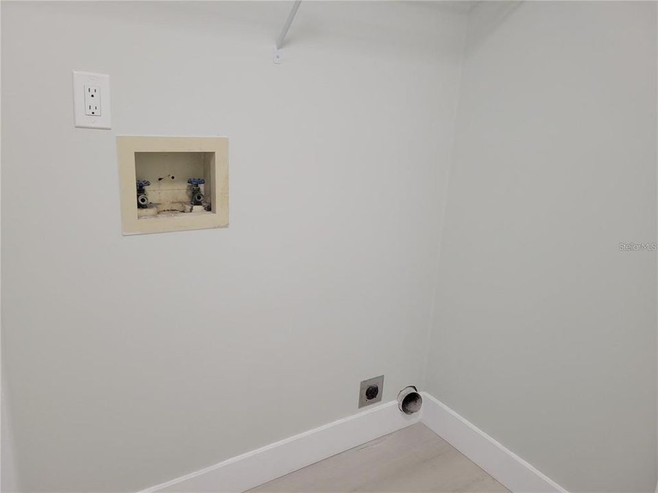 В аренду: $2,495 (3 спален, 2 ванн, 1455 Квадратных фут)