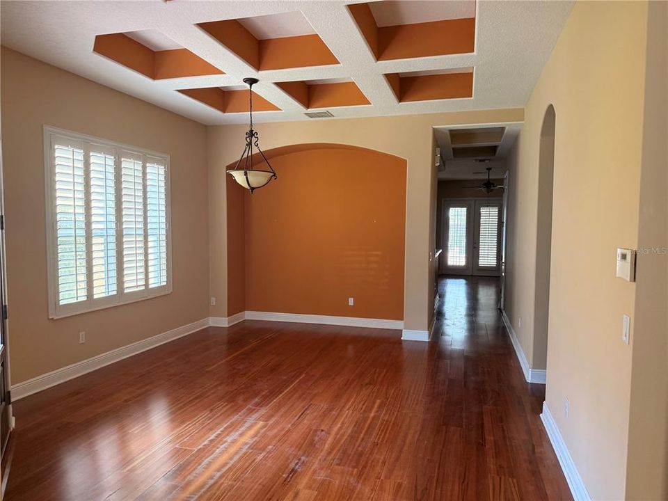 En Renta: $2,850 (3 camas, 2 baños, 1956 Pies cuadrados)