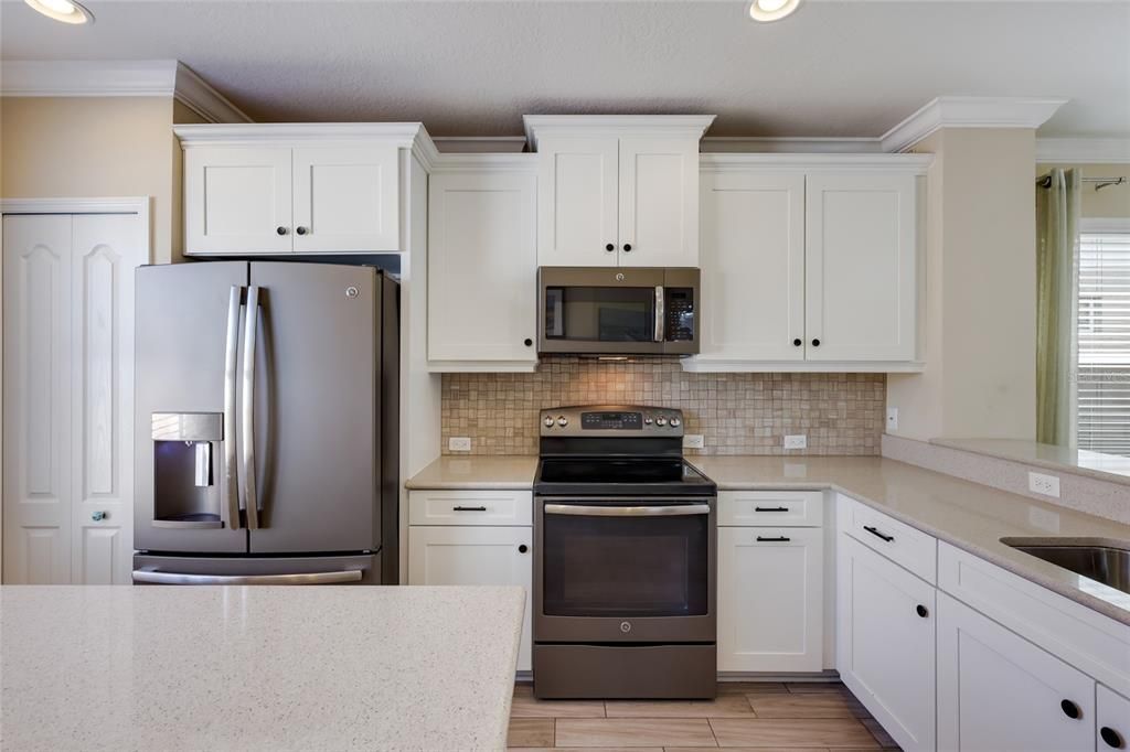 For Sale: $369,000 (3 beds, 2 baths, 1680 Square Feet)