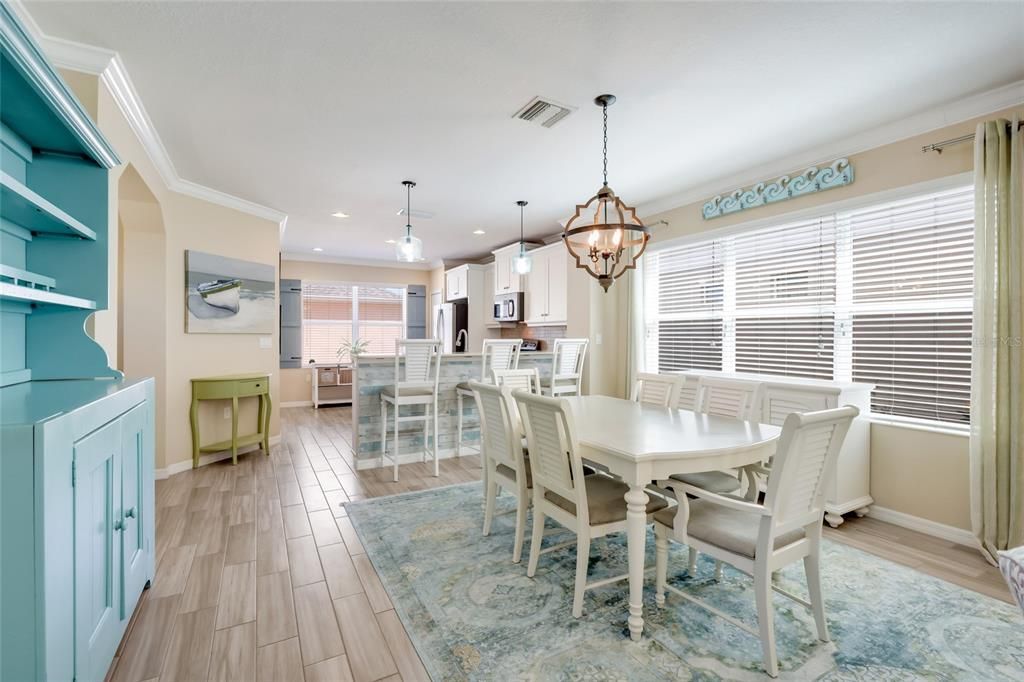 For Sale: $369,000 (3 beds, 2 baths, 1680 Square Feet)