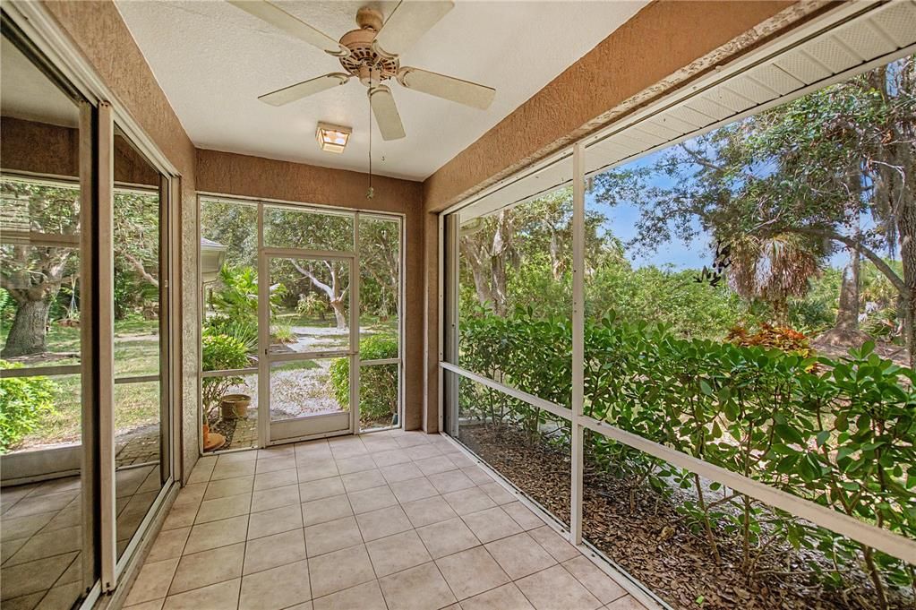 For Sale: $329,900 (3 beds, 2 baths, 1561 Square Feet)