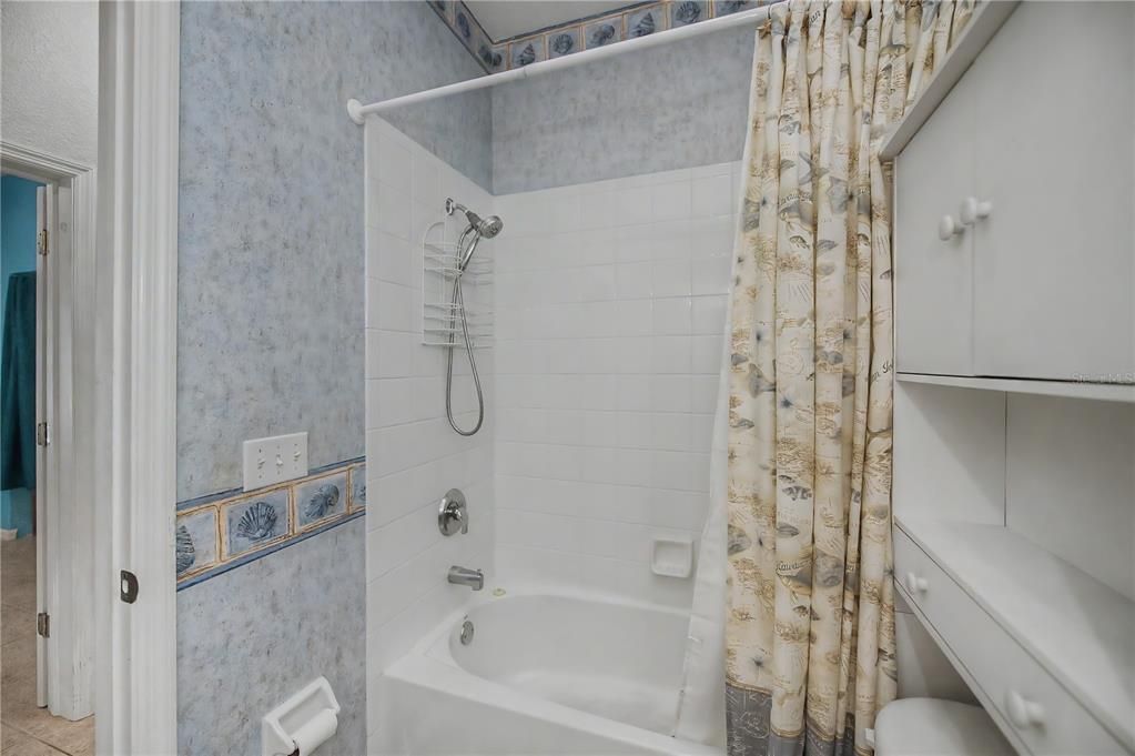 For Sale: $329,900 (3 beds, 2 baths, 1561 Square Feet)