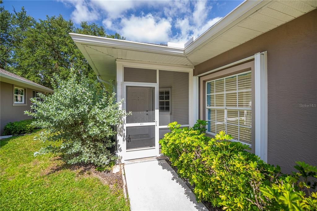 For Sale: $329,900 (3 beds, 2 baths, 1561 Square Feet)
