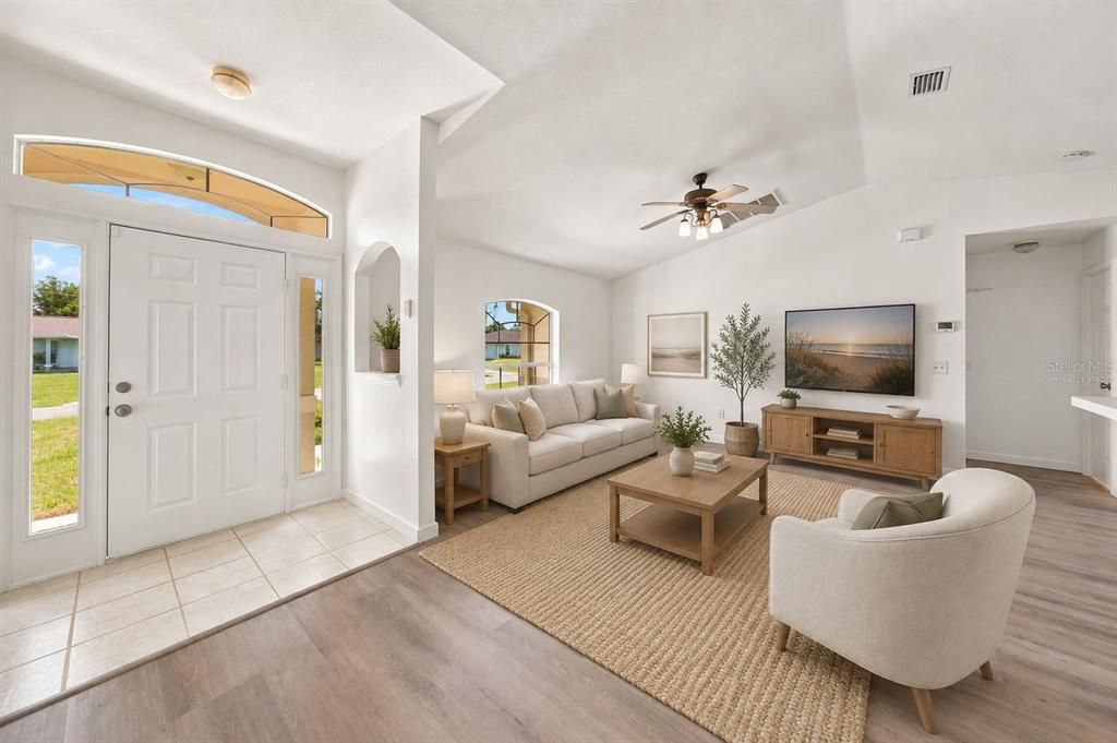 For Sale: $250,000 (3 beds, 2 baths, 1226 Square Feet)